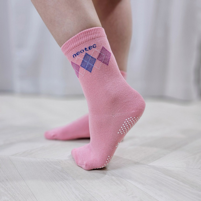 국산 여자 미끄럼방지 양말 세트 할머니 무압박 발목조임 없는 논슬립양말 노인 당뇨양말 생신선물 노인 장기요양 복지용구 실버용품 요양등급 어르신용품