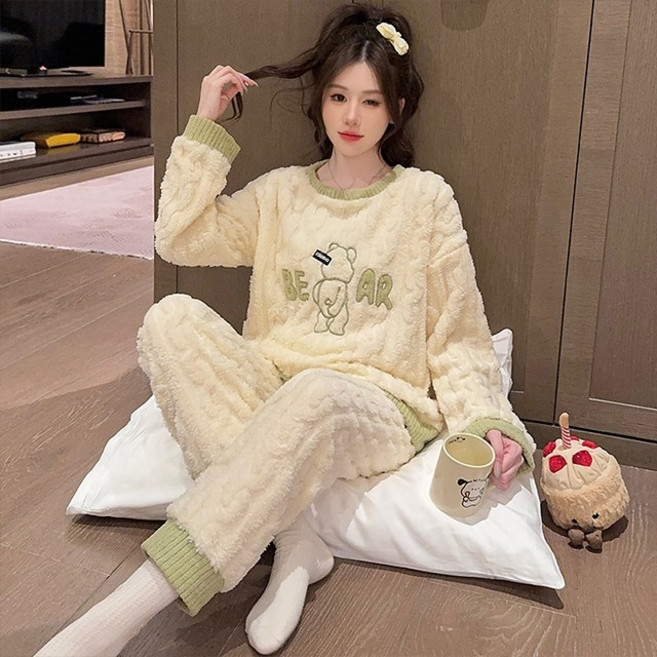 제이로그 겨울 따뜻한 홈웨어 잠옷 상하세트 포근꽈배기