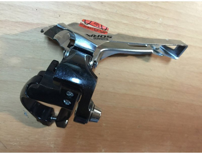 SHIMANO SORA FD-3500 公路車9速中變 31.8環抱式前變速器, 1個