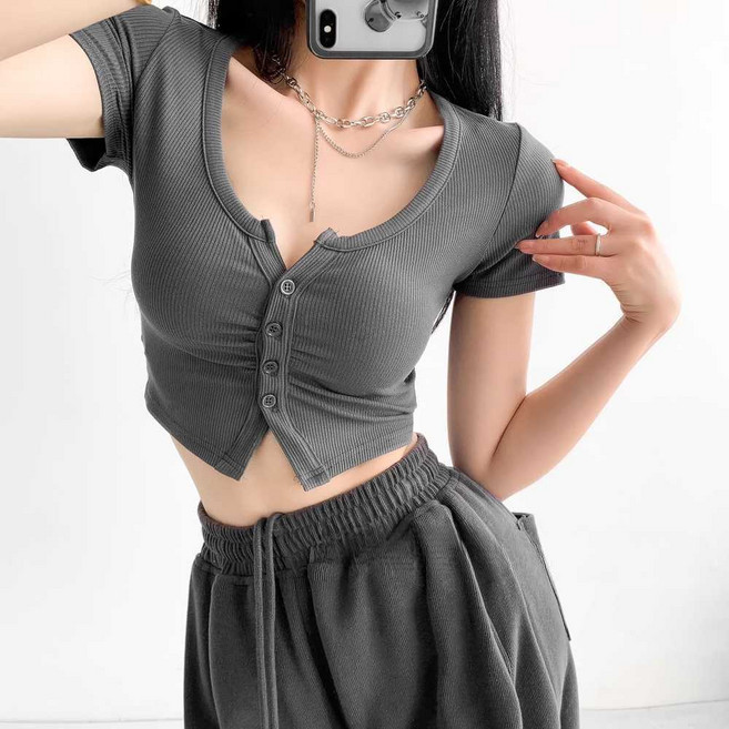 무제 유넥 크롭 가디건 반팔 슬림핏 트임 티셔츠 글래머핏 여캠룩