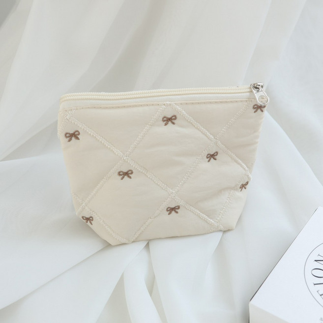 에브리테일 미니 리본 자수 화장품 휴대용 생리대 파우치