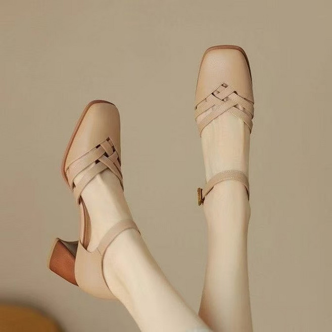 AREVI여름 여성 샌들 스퀘어 메쉬 펀칭 패션 통굽 힐5cm