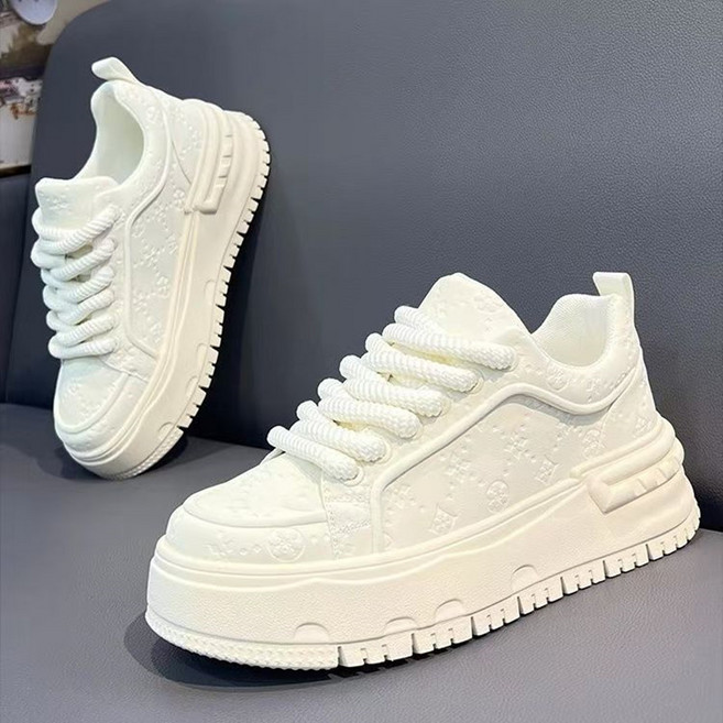 키높이 가죽 스니커즈 남성 여성 운동화 두꺼운 밑창 통기성 좋은 힙한 스타일 데일리 학생 화이트