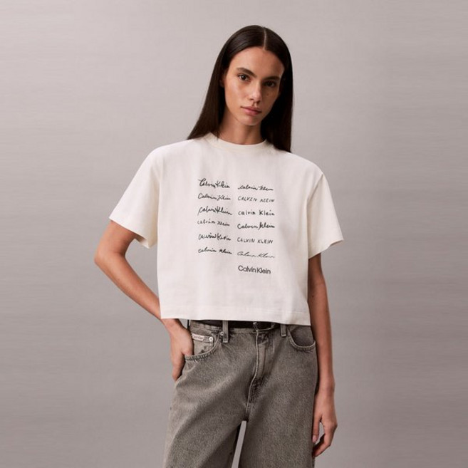 캘빈클라인 진 CALVIN KLEIN JEANS 여성 크롭드 박시 그래픽 티47F823G FOX549 FWS719