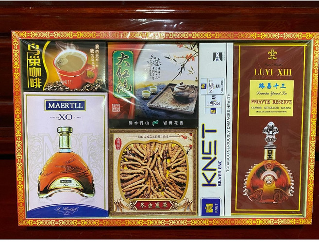 紙紮豪華酒組, 款式隨機（超商／店到店限９盒）