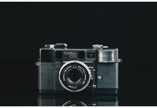 Konica C35 AF 135底片相機, 1個