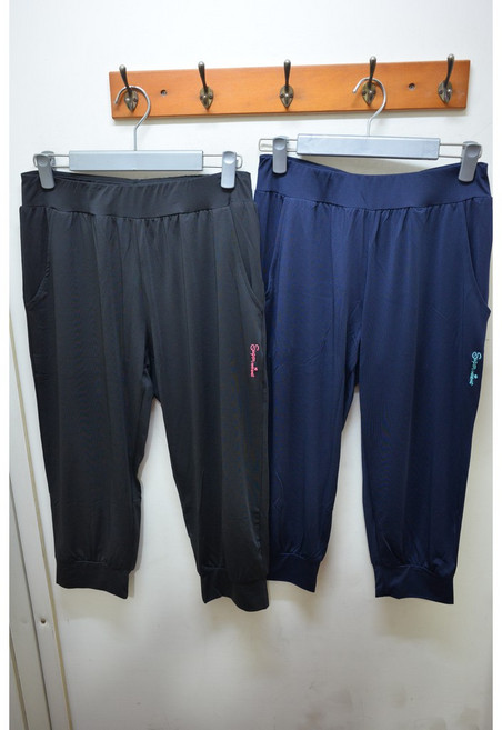 UNIONE 女生運動休閒七分褲