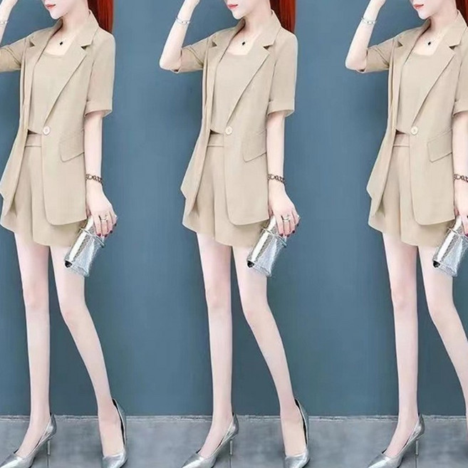 FANSYLI 여성 빅사이즈 정장 세트 여름 루즈핏 반팔 정장 자켓+나시+정장 반바지 3종 세트 패션 캐주얼 직장인 세트 WX2604A09