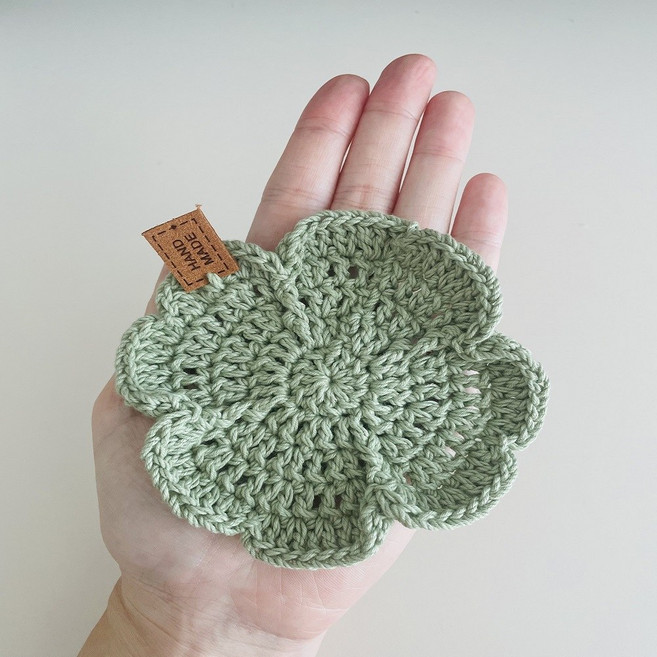 행운 네잎클로버 뜨개 티코스터 플라워 컵받침 국내산 고급 면사 핸드메이드, 1개, 올리브