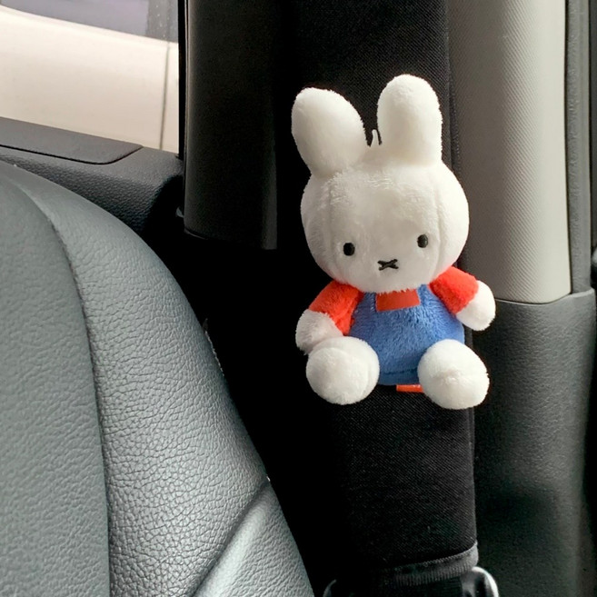 [공식정품] 1+1 미피 안전벨트 커버 차량용 인형 새차선물 안전벨트 쿠션 인형 첫차선물 차꾸미기 차꾸템, 1개, 옐로우,옐로우