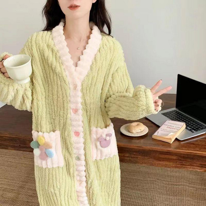 女士長款寬鬆舒適開衫式睡袍 草綠色