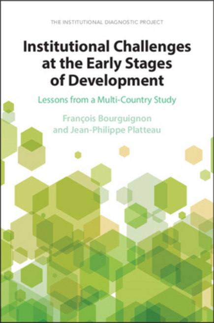 (영문도서) Institutional Challenges at the Early Stages of Development Paperback, Cambridge University Press, English, 9781009285711