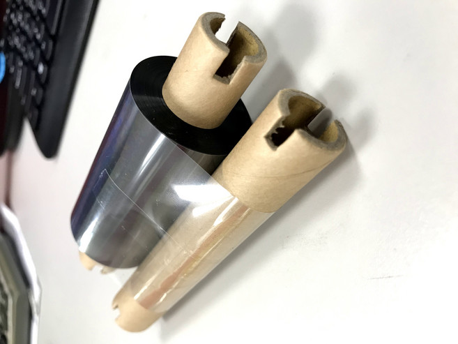 標籤碳帶 清晰耐用 安裝簡便 適用多種機型, 黑色蠟基置左0.5吋軸心寬46mm, 91m