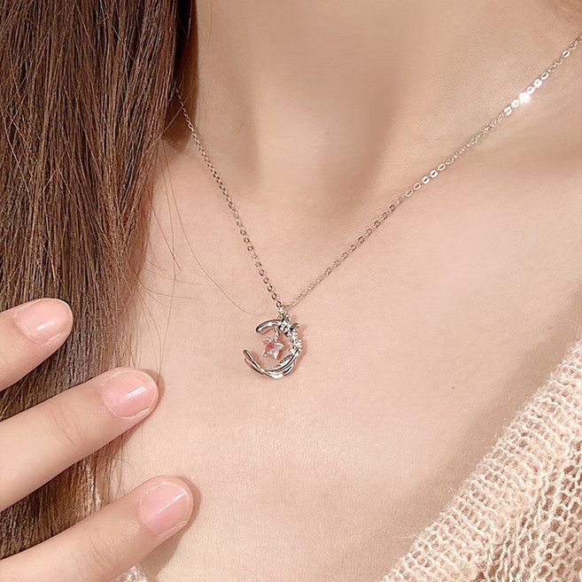 S925 은 사랑스러운 별 펜던트 목걸이 경쾌하고 독특한 클로비 체인 고급스러움 친구 여자친구 선물