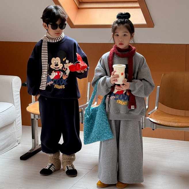겨울 아동 라운드 맨투맨 캐주얼세트 초등학생 미키 기모 트레이닝 세트 남아 여아 운동복 상하세트