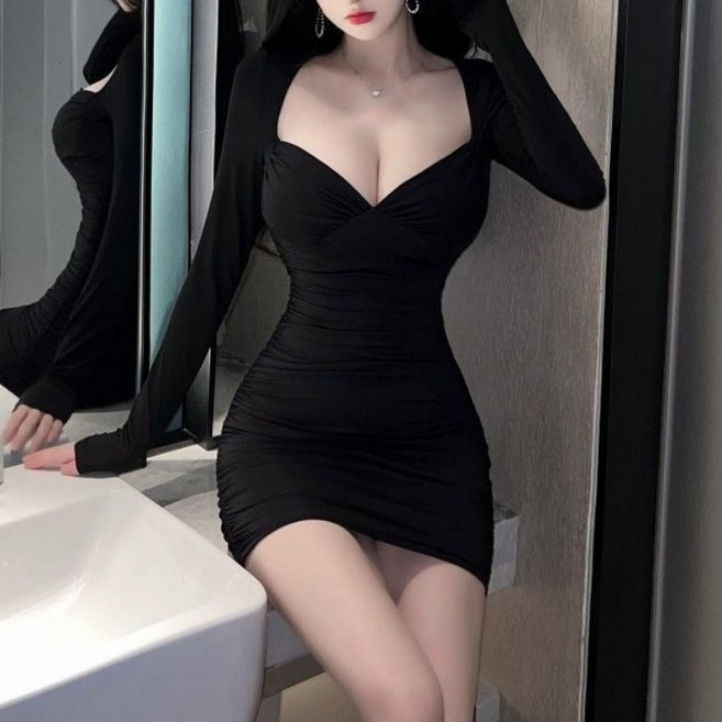 아이엠몽 여성 하트넥 슬림 미니 원피스