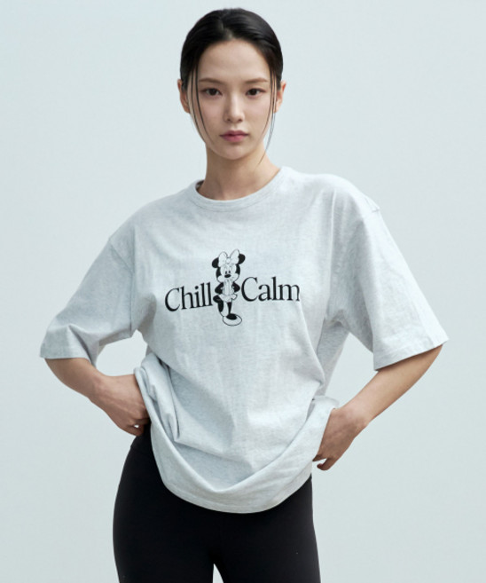 디스커스 애슬레틱 2COLORS Mickey & Minnie Yoga Chill T-셔츠