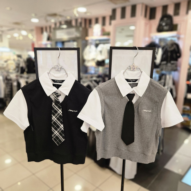 더데이걸 여름 여아 아동 주니어 데일리룩 스쿨룩 브이넥 조끼 레이어드 스트라이프 타이세트 카라 셔츠 반팔 티셔츠 TGRA26308