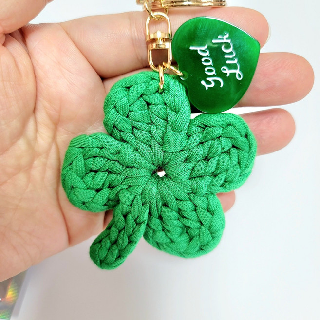 핸드메이드 대형 네잎클로버 키링 합격 기원 승진 선물 가방 키링 키홀더 열쇠고리 행운부적