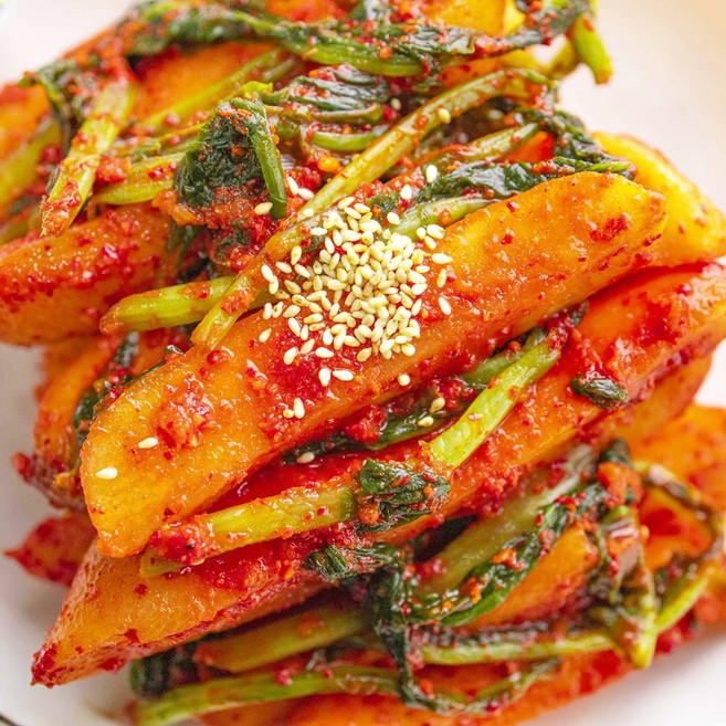 해썹 인증 국산 수제 익을수록 맛있는 깔끔한 맛의 총각김치, 1개, 2kg