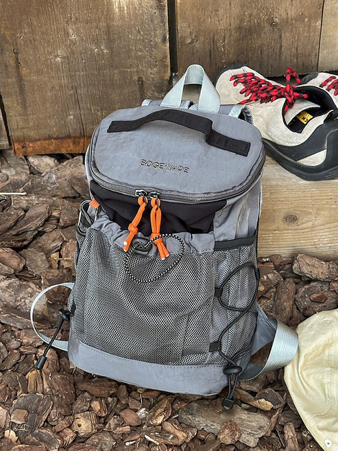 戶外運動登山包大容量休閒學生書包雙肩包輕便旅行揹包, 1個, 黑色