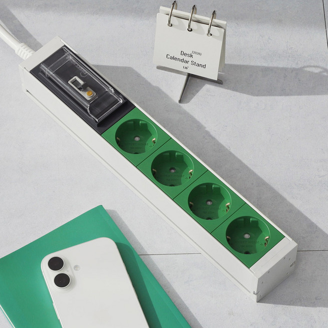 스윗홈 뉴잇 누전차단 고용량 알루미늄 납작 국산 멀티탭 4구 1.5M / 컴퓨터 산업용 안전 서버탭 에어컨, 1개, 누전차단 4구 1.5m_스타 그린