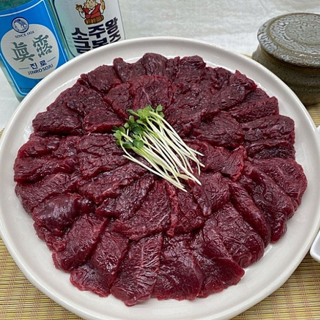 당일도축 한우 뭉티기 육사시미 한우 육회 사시미 한우 육사시미 한우 뭉태기 한우 우둔살, 1개, 200g