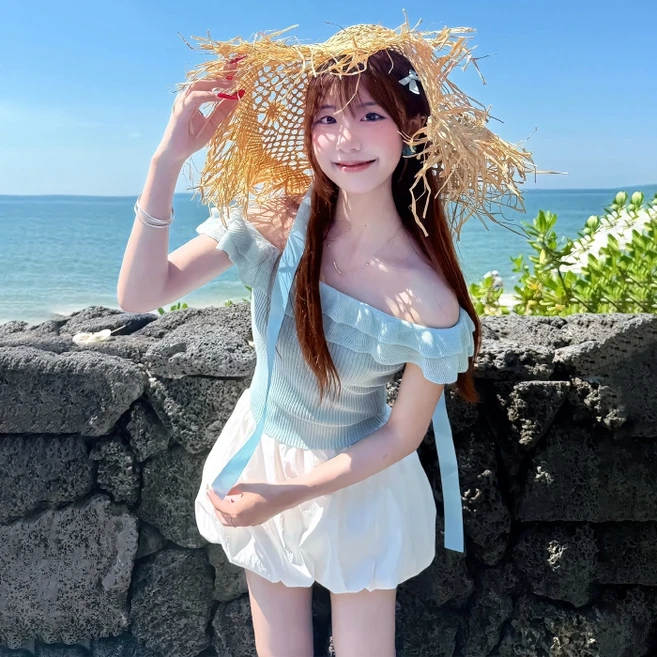 法式甜美風藍色一字肩短袖荷葉邊露肩T恤女夏