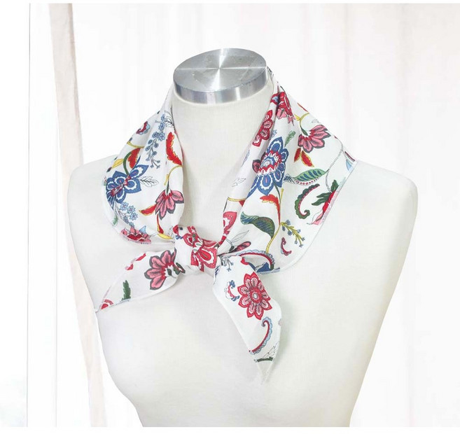 로튼(당일 배송) 착한가격 국내제작 고급 인견 스카프 삼각 여름 쁘띠 플라워 여성