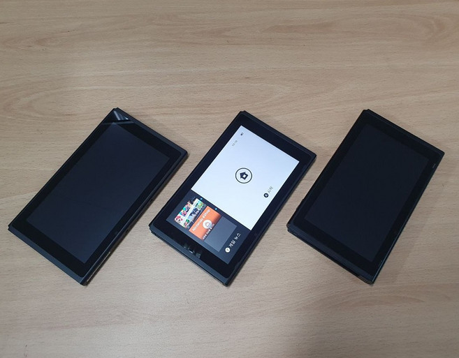 닌텐도스위치 개선판 본체 단품 중고 관련구성품 제외