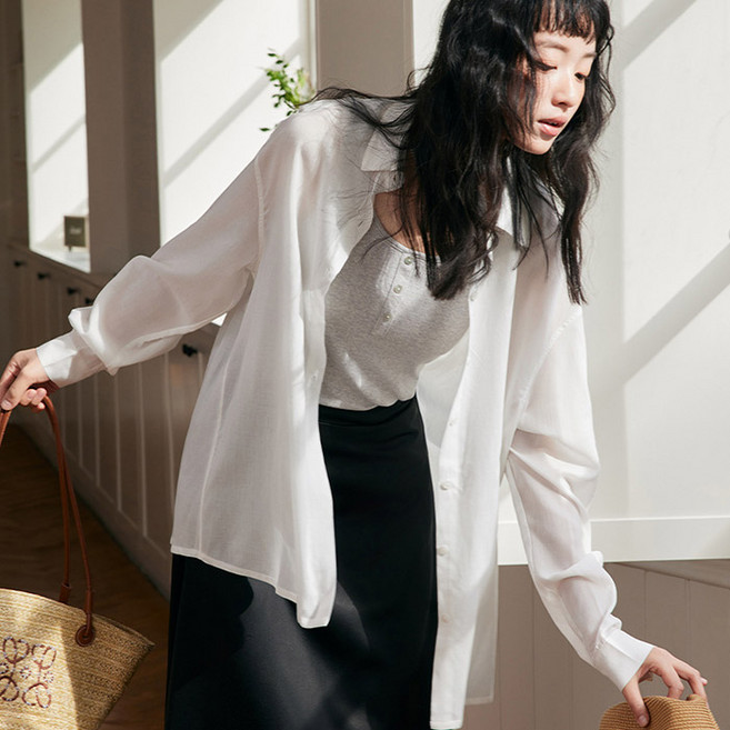 스토리원 여성 하늘하늘한 텐셀 린넨 오버핏 베이직 셔츠 WM-SSWT009