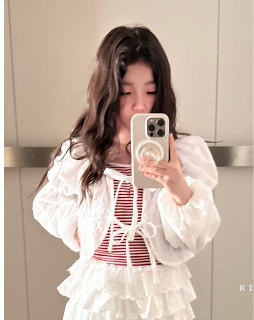 콤마 퍼프가디건 26여름 화이트