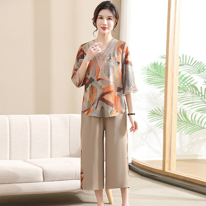 SELEAD 중년 여성 여름 캐주얼 상하 투피스 패션 반팔티 + 운동 7부바지 오버사이즈 4050대 엄마옷 M-3XL