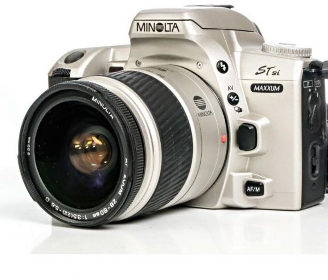 미놀타 Maxxum StSi 35MM SLR 필름 카메라와 MD 오토 포커스 마운트 렌즈 시스템 및 내장 플래시. AFMF 포함. 갱신, 1개