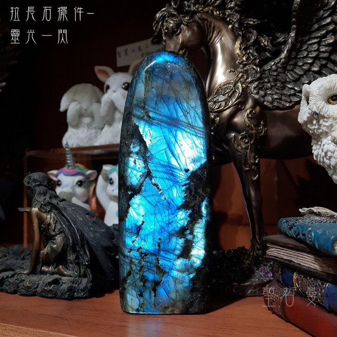 聖哲曼 馬達加斯加拉長石擺件 靈光一閃, 1個