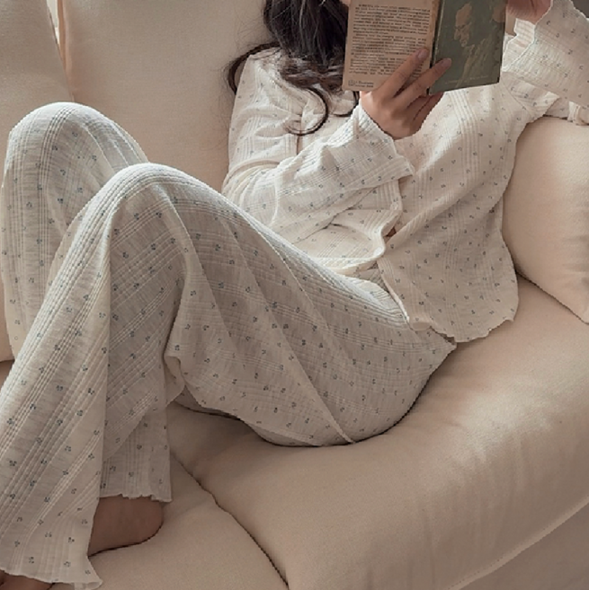 플로레 리본 스판 펀칭 여성 잠옷 긴팔 파자마 세트 홈웨어 2color