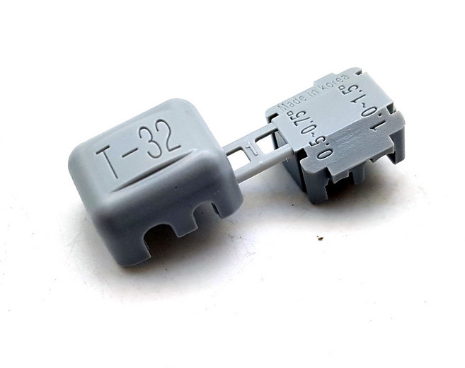 낱개 - 알파오 무탈피 콘넥타 분기형 T-32 커넥터 콘넥터 ( 낱개 )