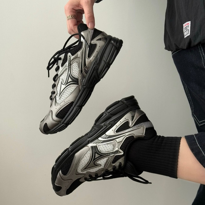 Mizuno 美津濃 Speed 2K 全黑 輕量 慢跑鞋