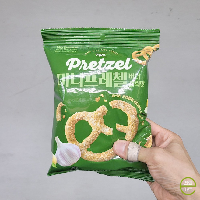 노브랜드 미니 프레첼 버터갈릭맛, 9개, 140g