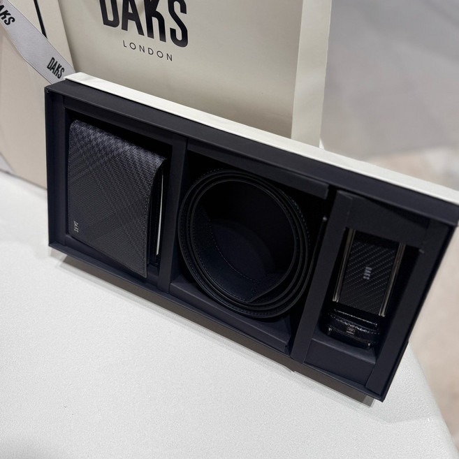 닥스 지갑 [매장판] 액세서리 선물 고급 데일리 심플 가죽