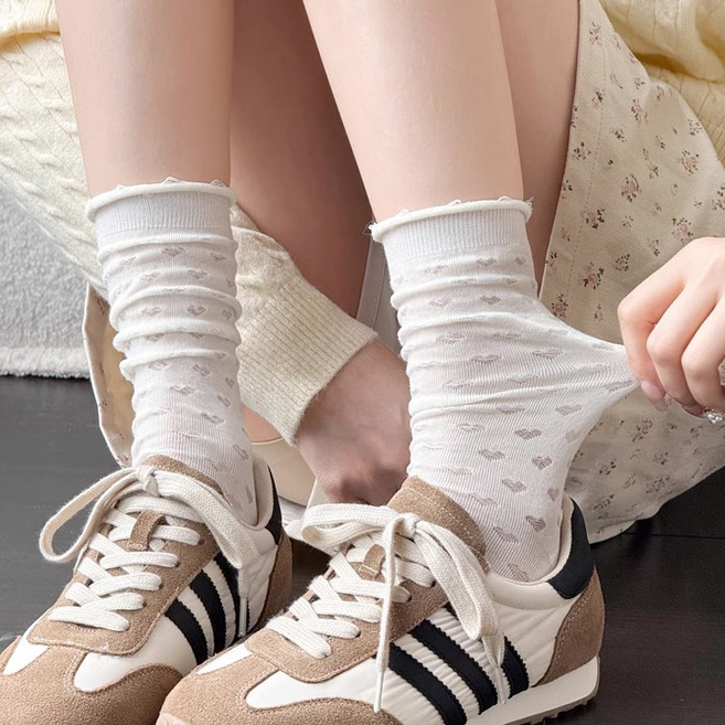 1+1 2켤레 세트 여성 중목 양말 니삭스 사계절 삭스 주름핏 스니커즈 운동화 로퍼 플랫 슈즈 여자 코디 포인트 기본템