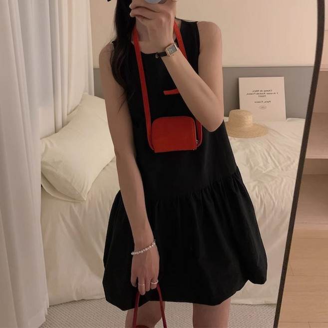 예쁨시전 라운드넥 벌룬치마 루즈핏 민소매 미니 원피스