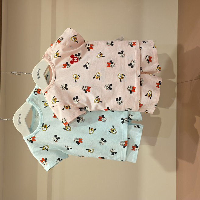 [아가방]강남점*디즈니베이비 귀여운 미키패턴 반팔실내복세트/가볍고 부드러워 편안하게 입기좋은 실내 상하세트