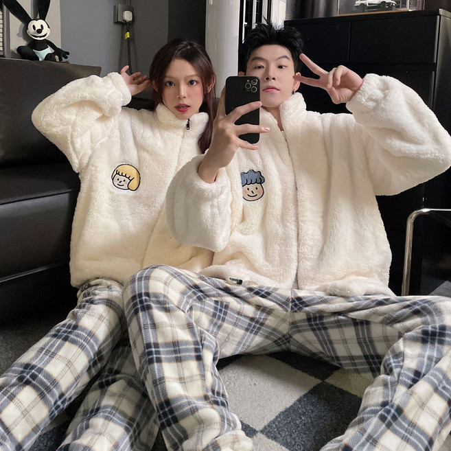 2026 커플 잠옷 커플 수면잠옷 세트 겨울용 기모 안감 두꺼운 따뜻한 집콕 파자마 지퍼 상의 커플룩