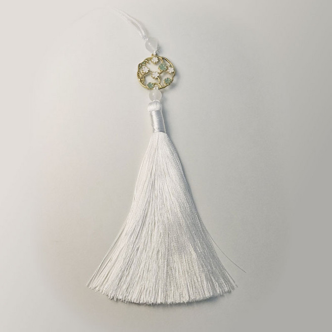 반야연 전통 매화 장식 노리개 고급 한복 매듭 장식 태슬, 화이트