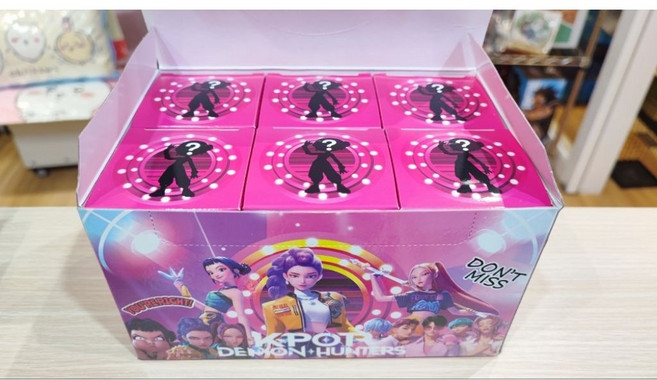 K-POP 獵魔女團 手辦模型 盲盒 公仔 隨機出貨, 1個
