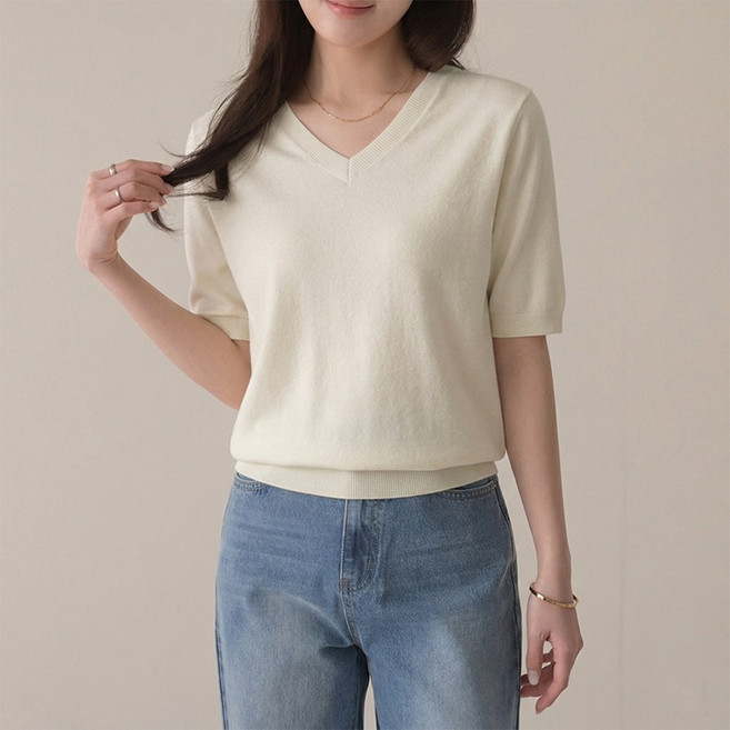 데일리앤 비토 14컬러 부드러운 여성 브이넥 기본 무지 5부 반팔 니트 티셔츠