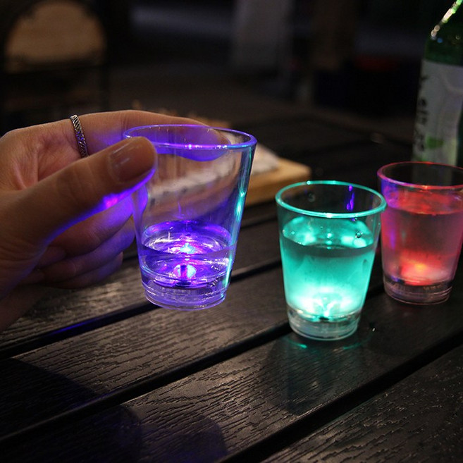마시면 꺼지는 예쁜 술자리 파티 LED소주잔 6p