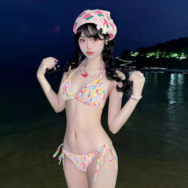 女生夏日泳裝 小碎花比基尼可愛碎花純欲風沙灘小胸bikini泳衣泳裝三點式兩件套, 粉紅色爲隨機顏色特價款式,M