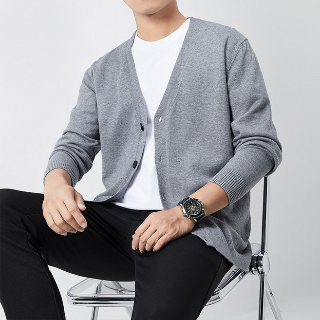 남성용 부드럽고 편안한 순색 브이넥 니트 가디건 캐주얼 데일리 봄가을룩 8007